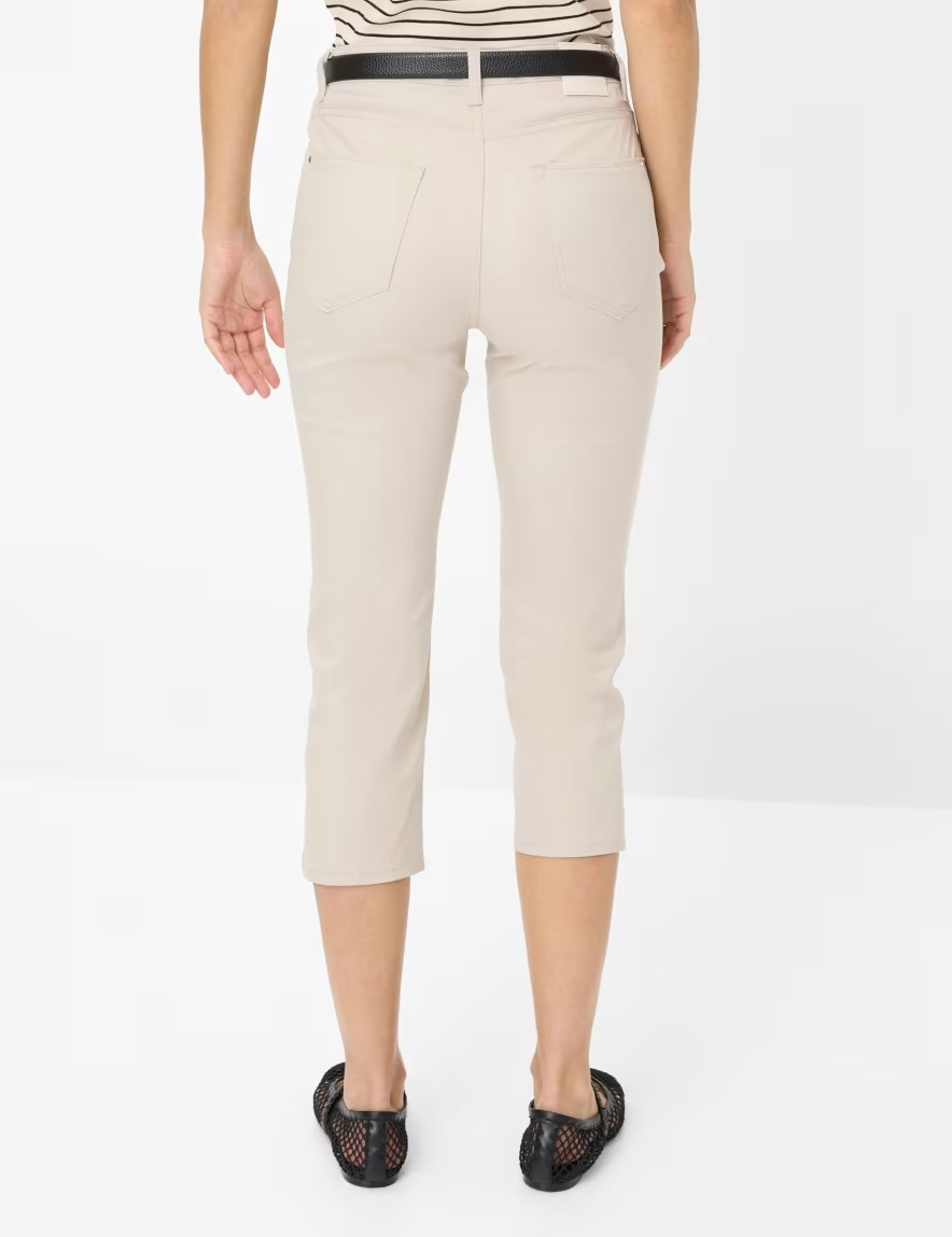 Mary C reg fit  capri
