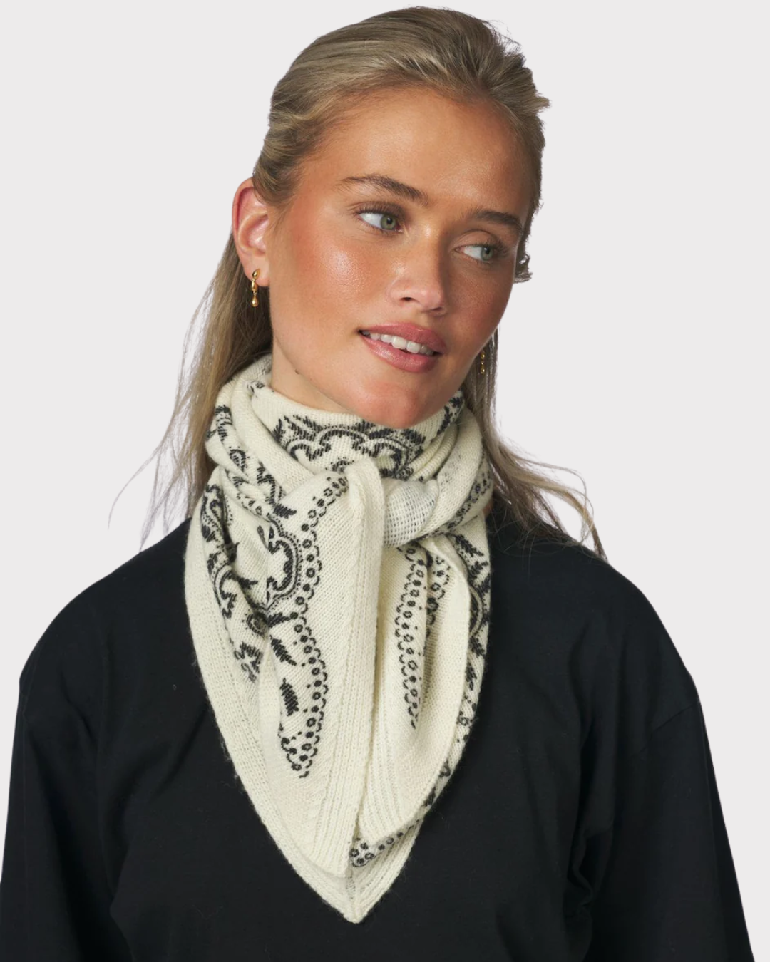 Lolana Paisley Knit Scarf