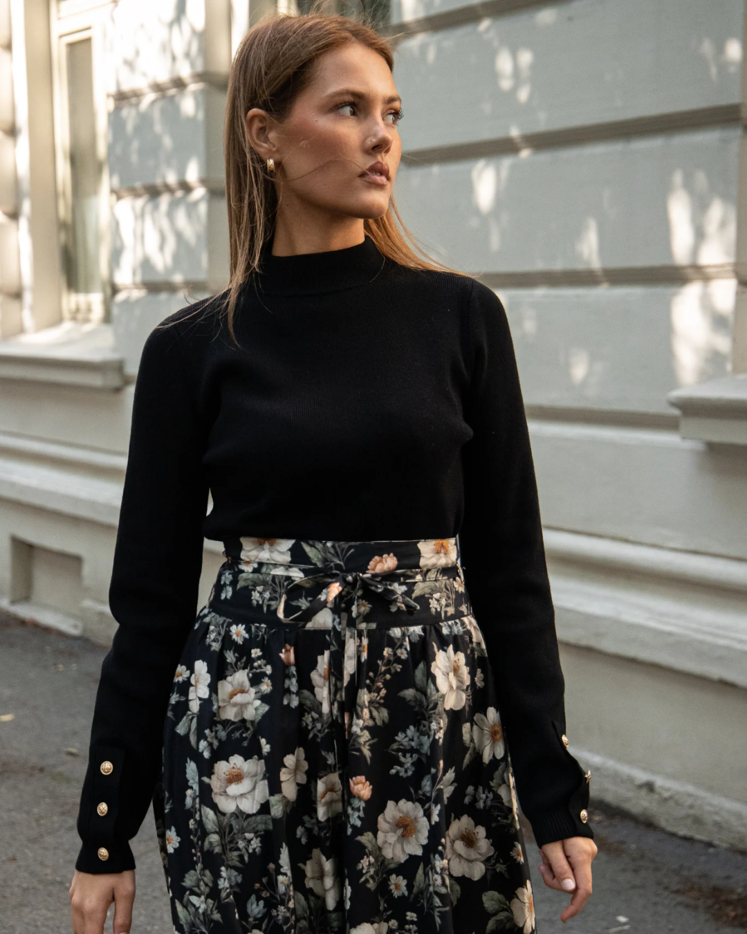 Stina high neck jet black