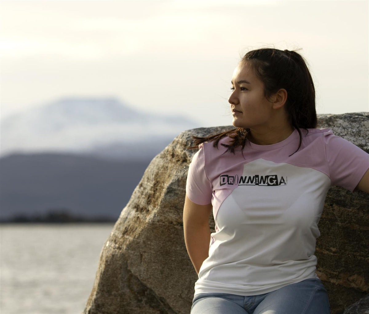 FJELL T-shirt- Dronninga